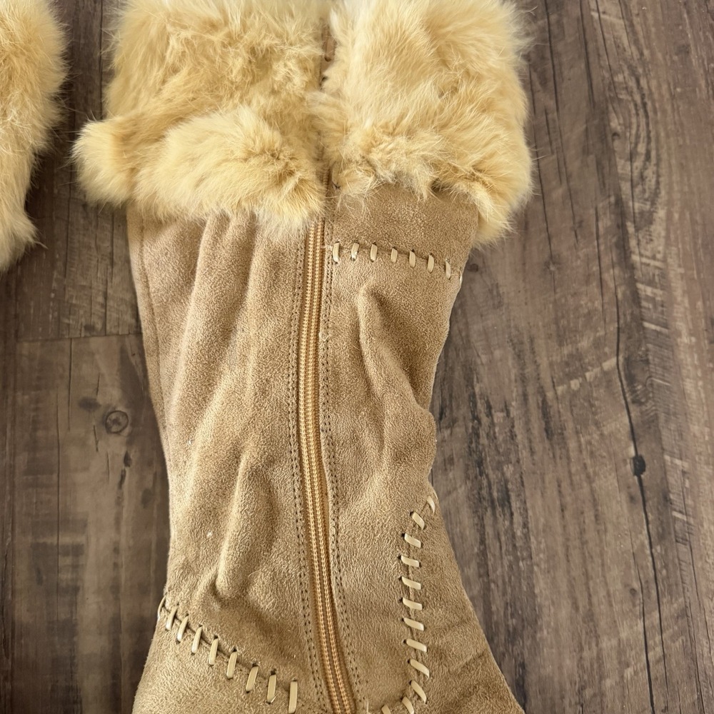 VTG Y2K Fur Heel Boots 8.5 Suede Tan Knee High Western Boho Penny Lane Pointed - Picture 8 of 16